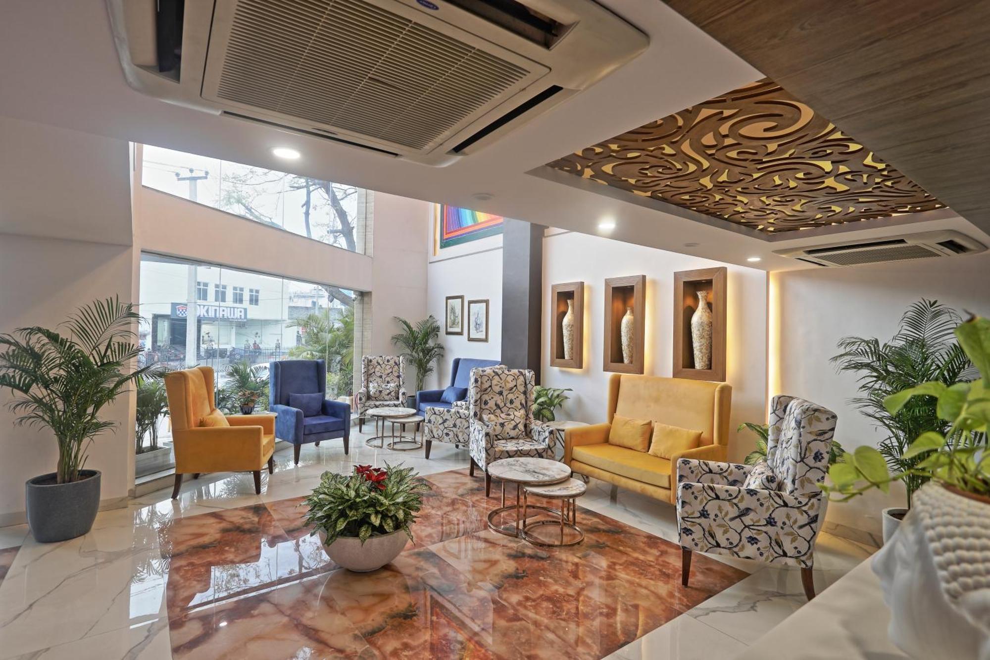 Hotel Oxmo Delhi Airport With Free Airport Transsfer 뉴델리 외부 사진