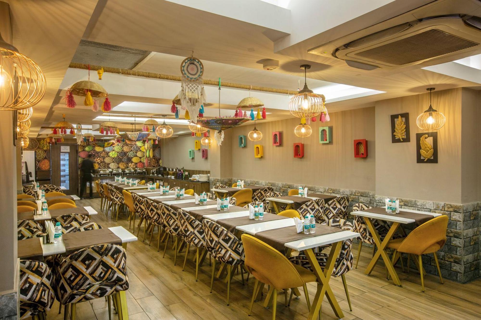 Hotel Oxmo Delhi Airport With Free Airport Transsfer 뉴델리 외부 사진