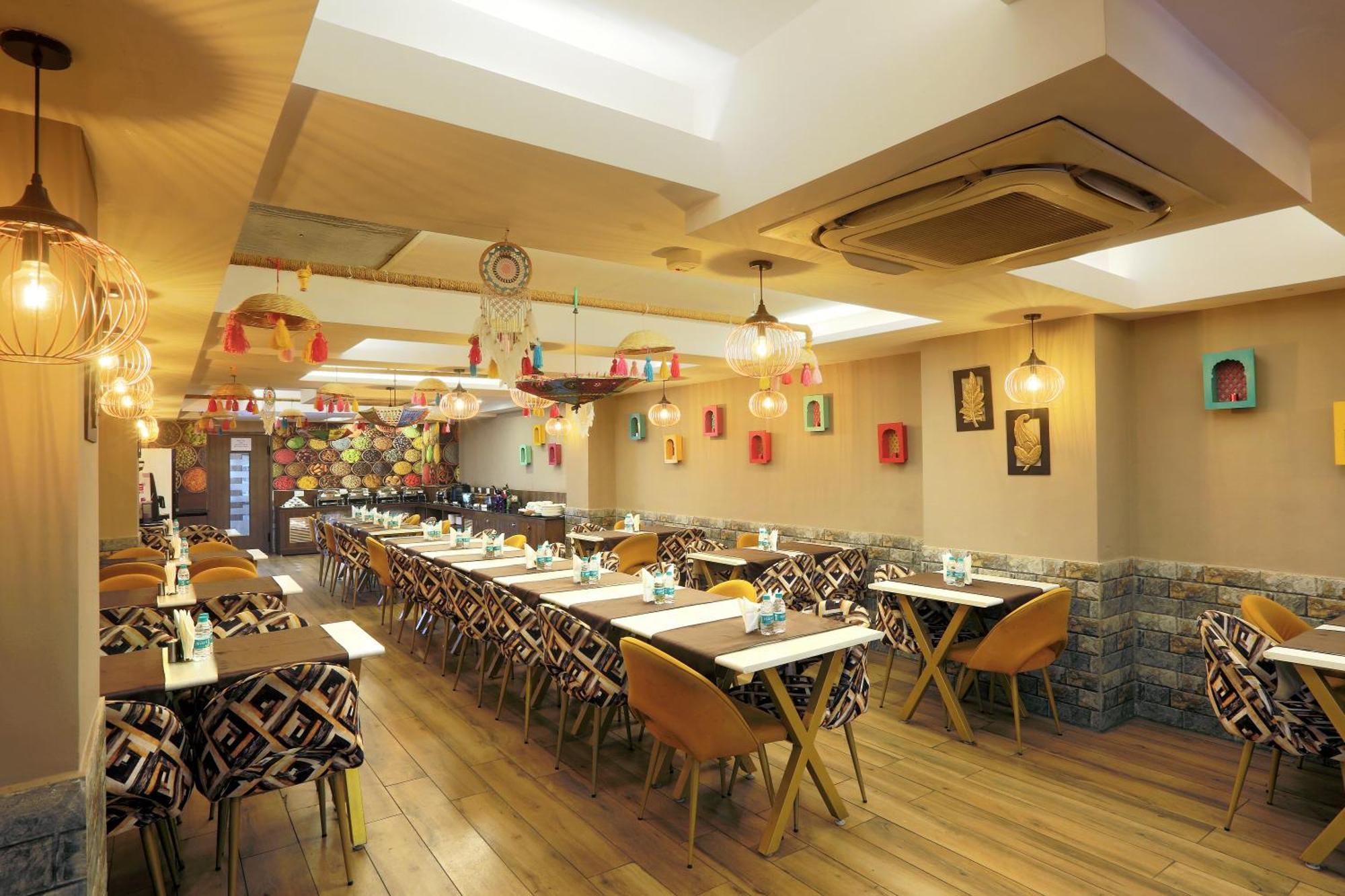 Hotel Oxmo Delhi Airport With Free Airport Transsfer 뉴델리 외부 사진