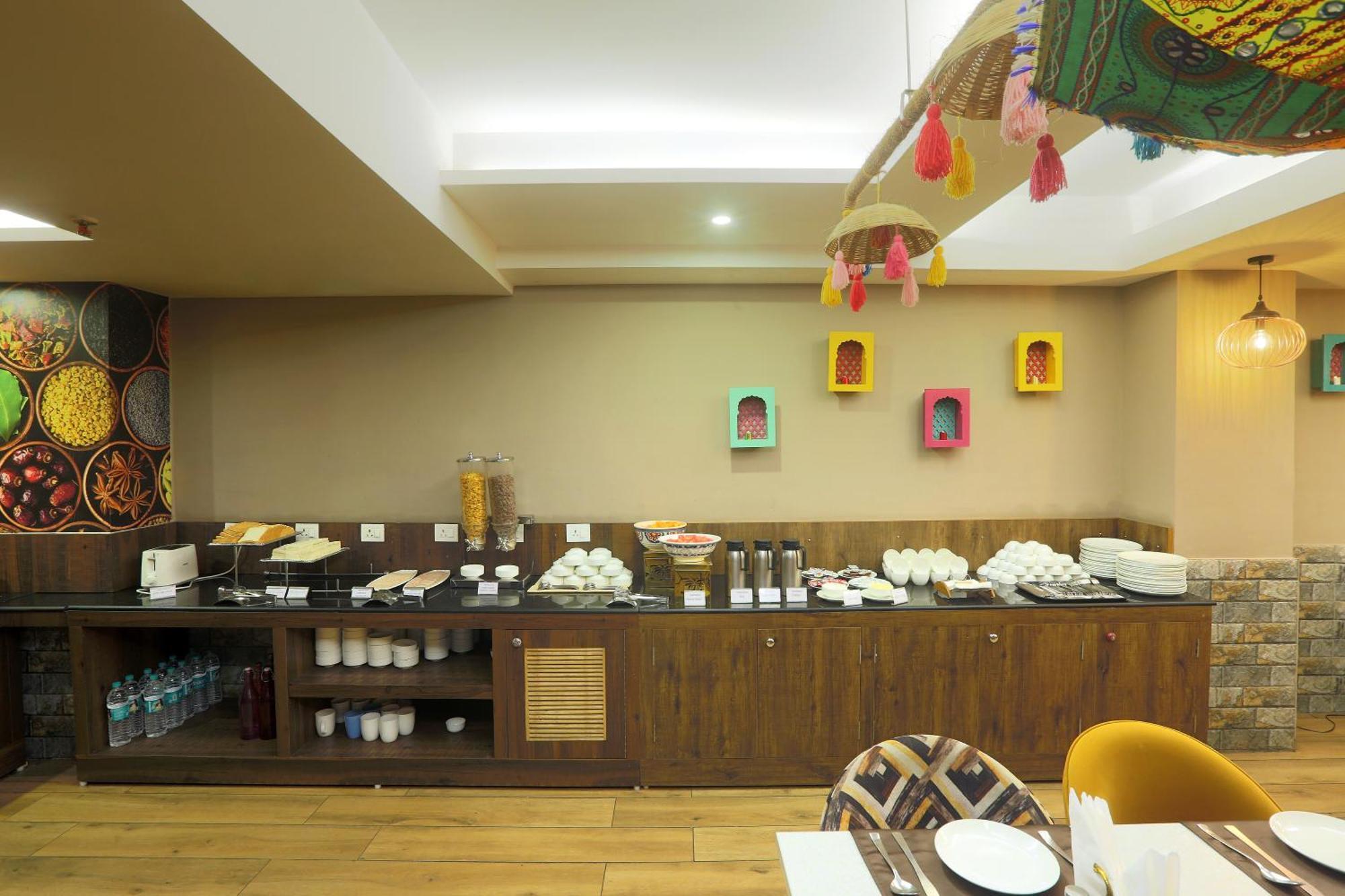 Hotel Oxmo Delhi Airport With Free Airport Transsfer 뉴델리 외부 사진