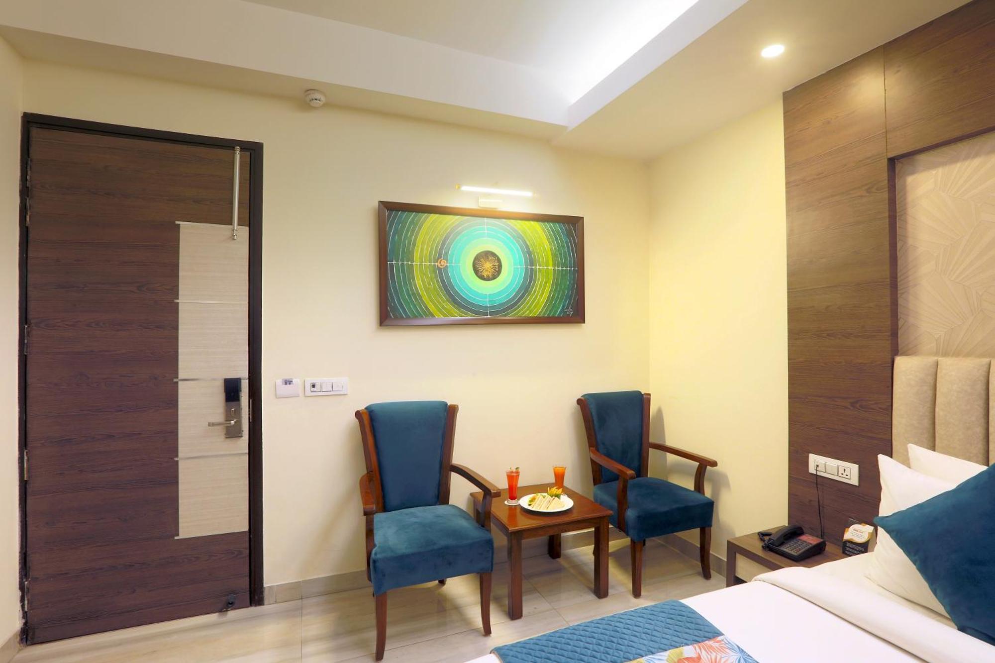 Hotel Oxmo Delhi Airport With Free Airport Transsfer 뉴델리 외부 사진